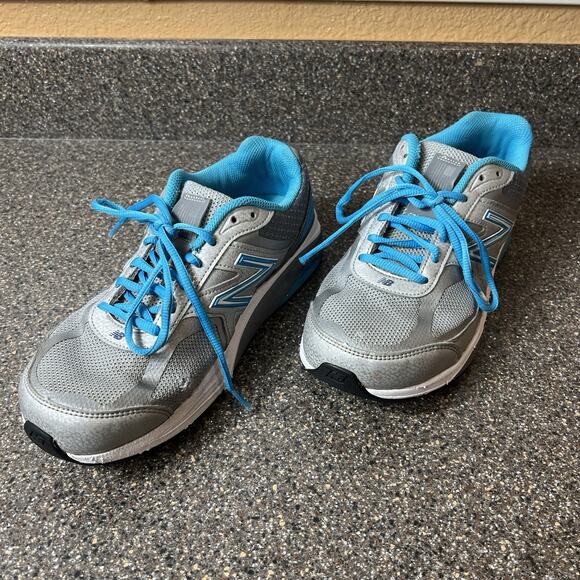 New Balance 1540v3 Shoes Womens 8 2E Wide Silver Gray Polaris Blue Daily Rollbar - Picture 3 of 13